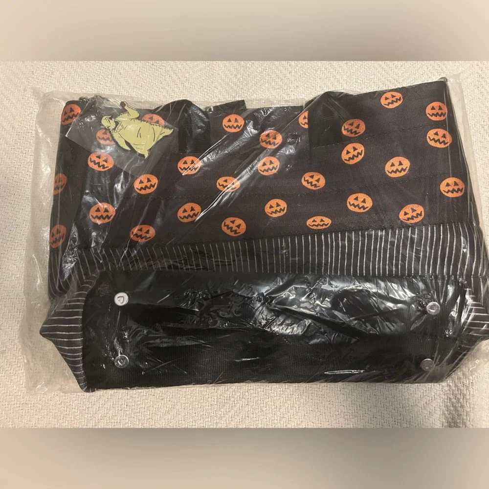 Harvey’s Nightmare Before Christmas NIP - Picture 2 of 3